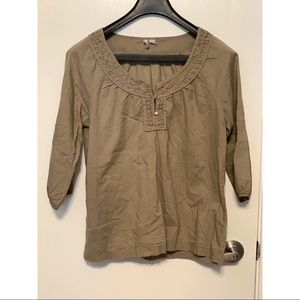Old Navy blouse, detailed neckline. GUC. Smoke free home